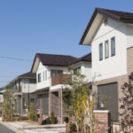 【2026年版】座間市で屋根修理の費用はいくら？工事別の相場と安く抑えるポイントを徹底解説